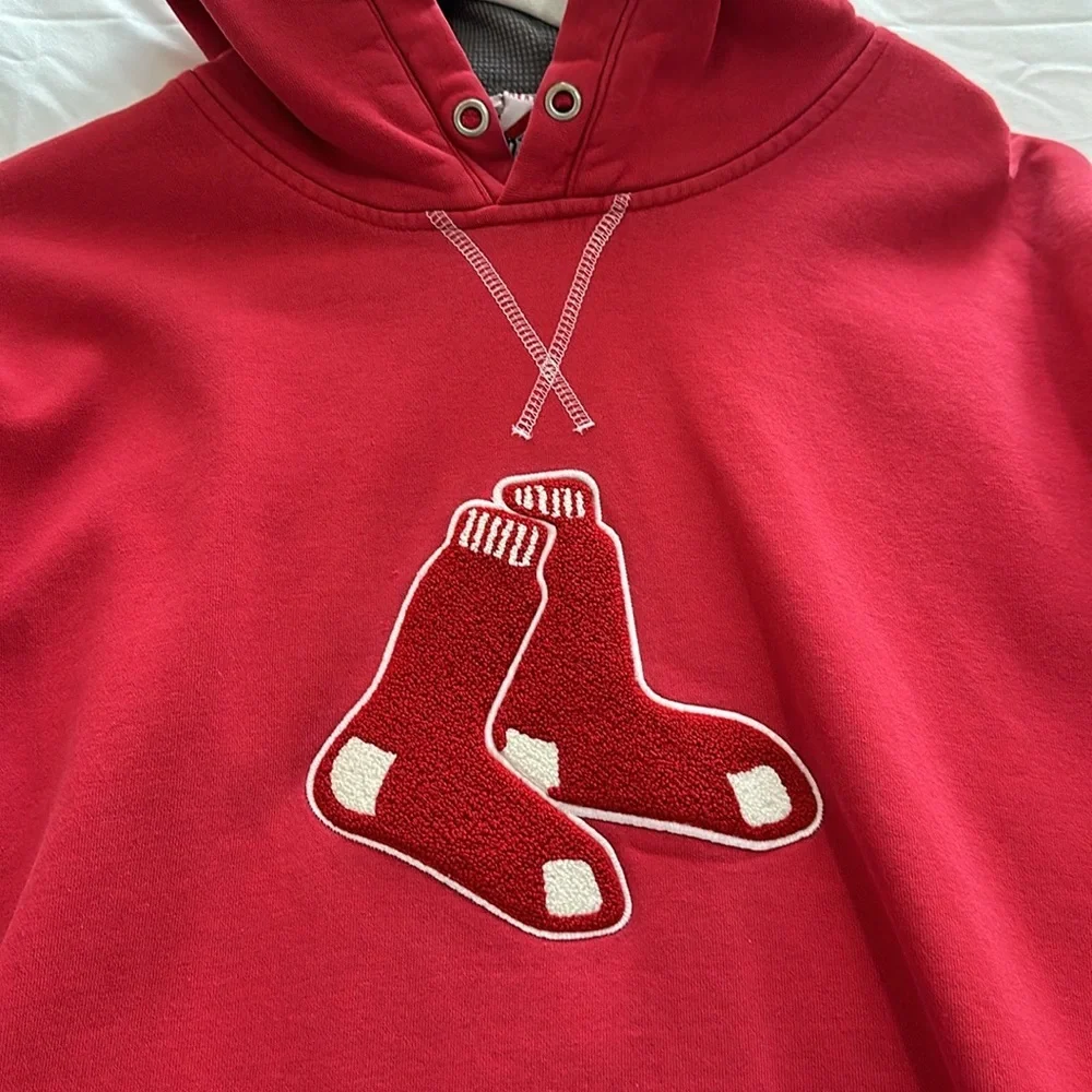 Majestic Athletic Vintage Men's Red & White Boston Red Sox Hoodie Size L